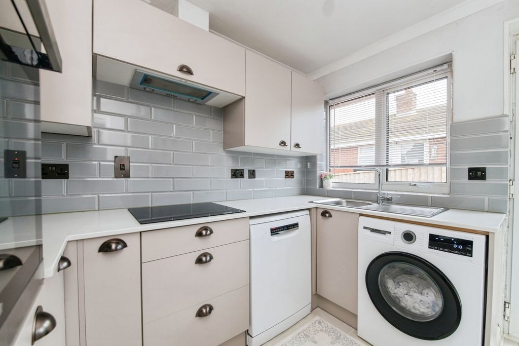 Property photo 3 of 14 Pbox-Img.Jpg
