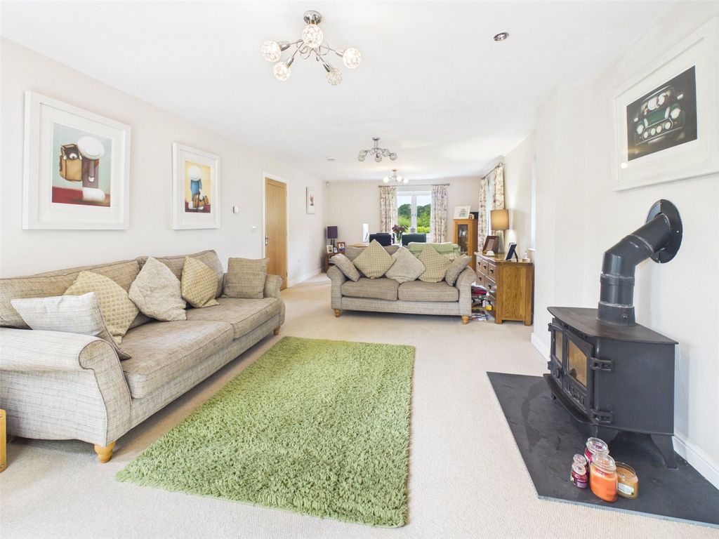 Property photo 2 of 17 Picture No. 07