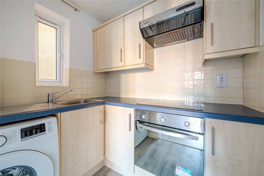 Property photo 3 of 19 Picture No. 10