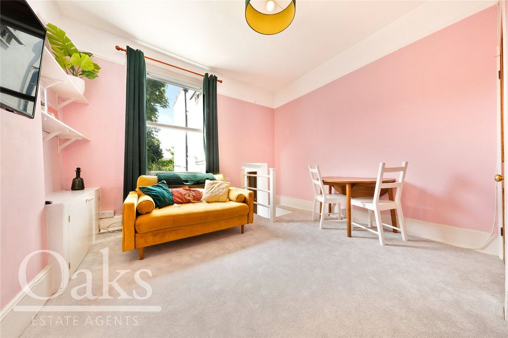 Property photo 2 of 8 Picture No. 06