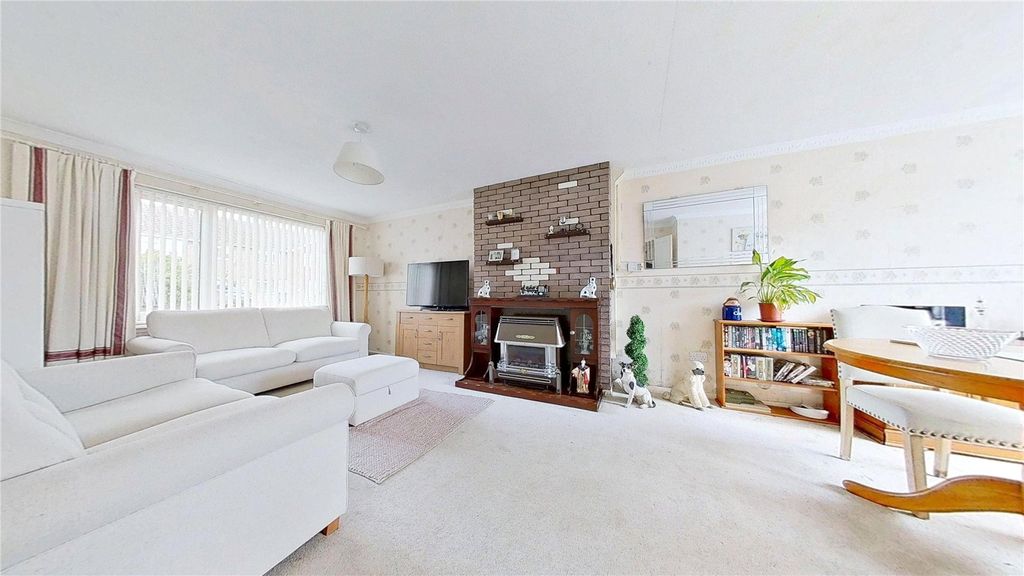 Property photo 3 of 10 Picture No. 01