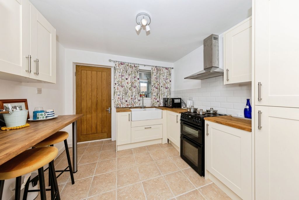 Property photo 2 of 19 Pbox-Img.Jpg