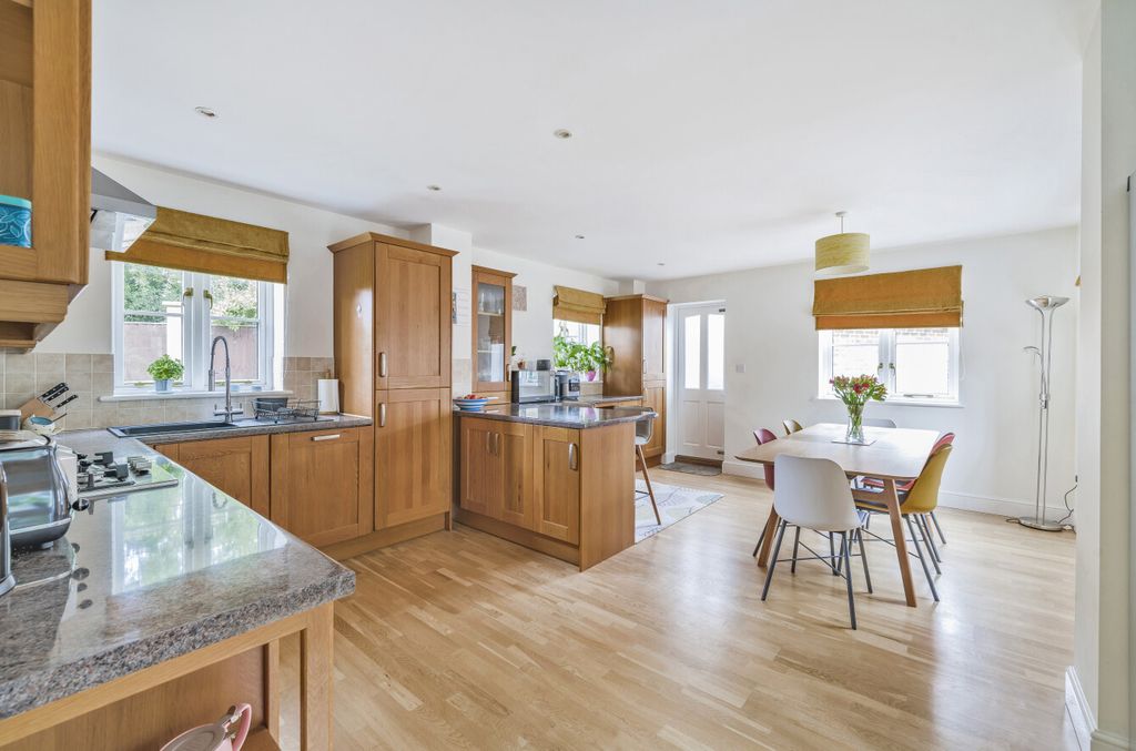 Property photo 2 of 17 Kitchen