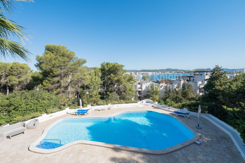 Property photo 3 of 8