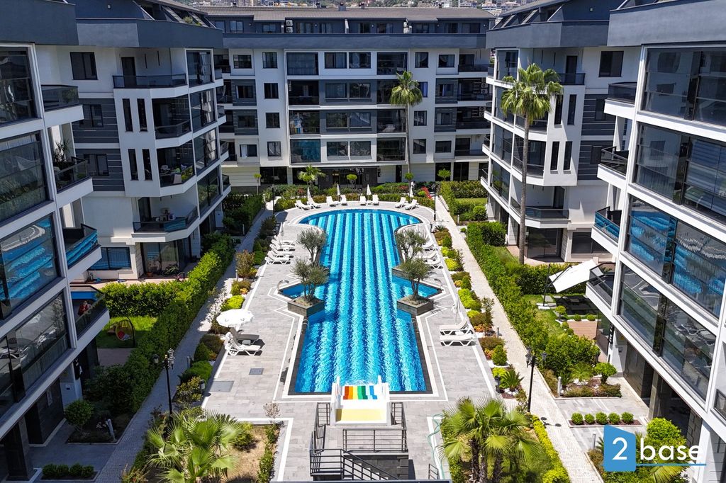 Property photo 1 of 30