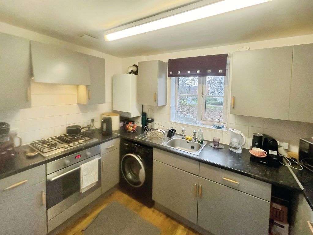 Property photo 3 of 17