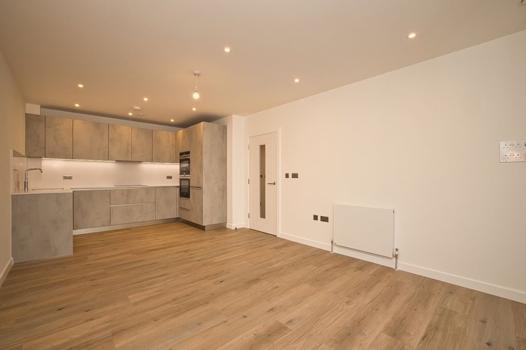 Additional image 8 of 2 bed flat for saleBeach Drive, Ramsgate CT11