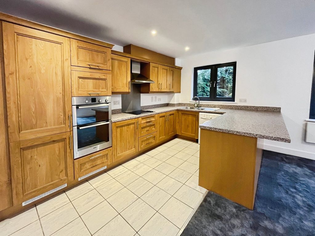 Property photo 3 of 10 Picture 3