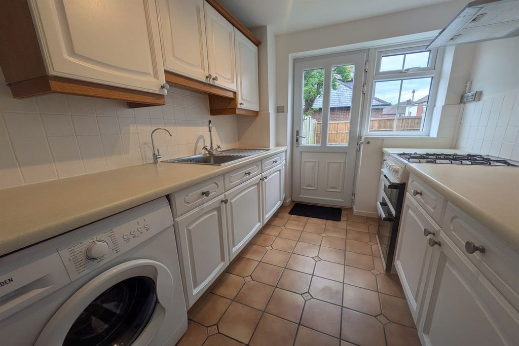 Property photo 1 of 12 (Main)