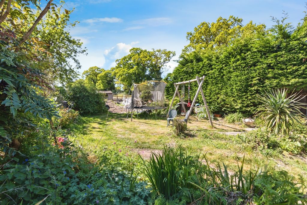 Property photo 2 of 18