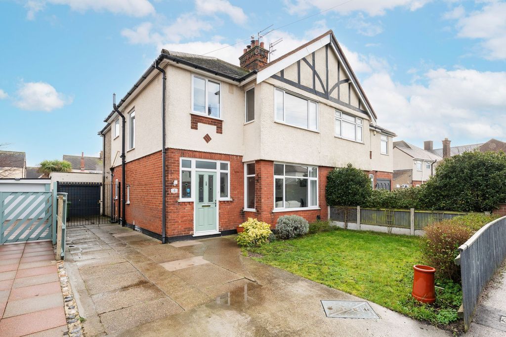 Property photo 1 of 25