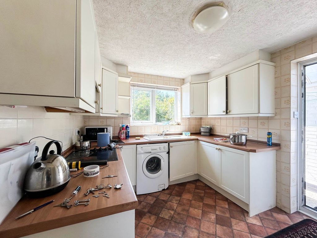 Property photo 3 of 22