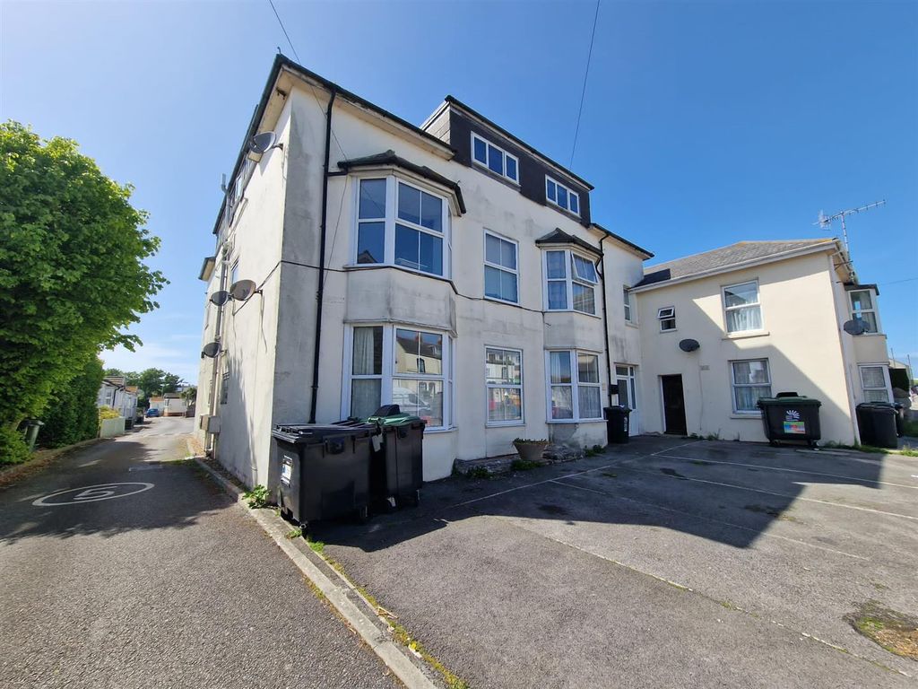 Property photo 1 of 13 9Bfcdb72-4Ff5-495c-Be38-9E4204Eb0A50.Jpg