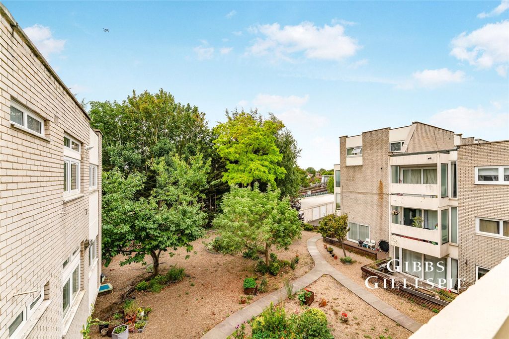 Property photo 3 of 10 Picture No. 09