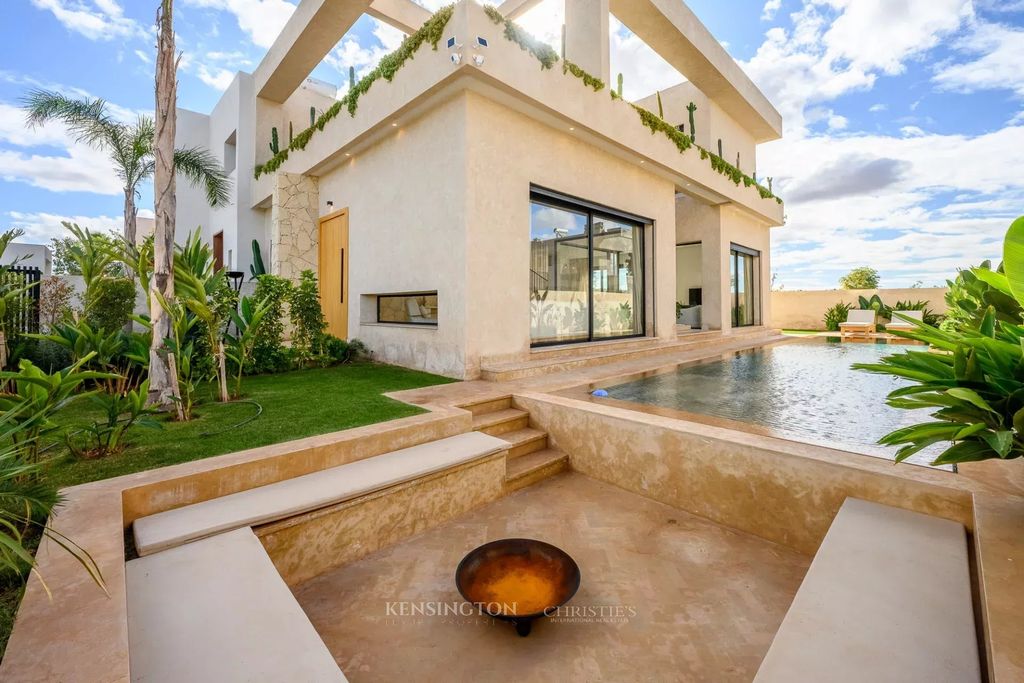 Property photo 1 of 35