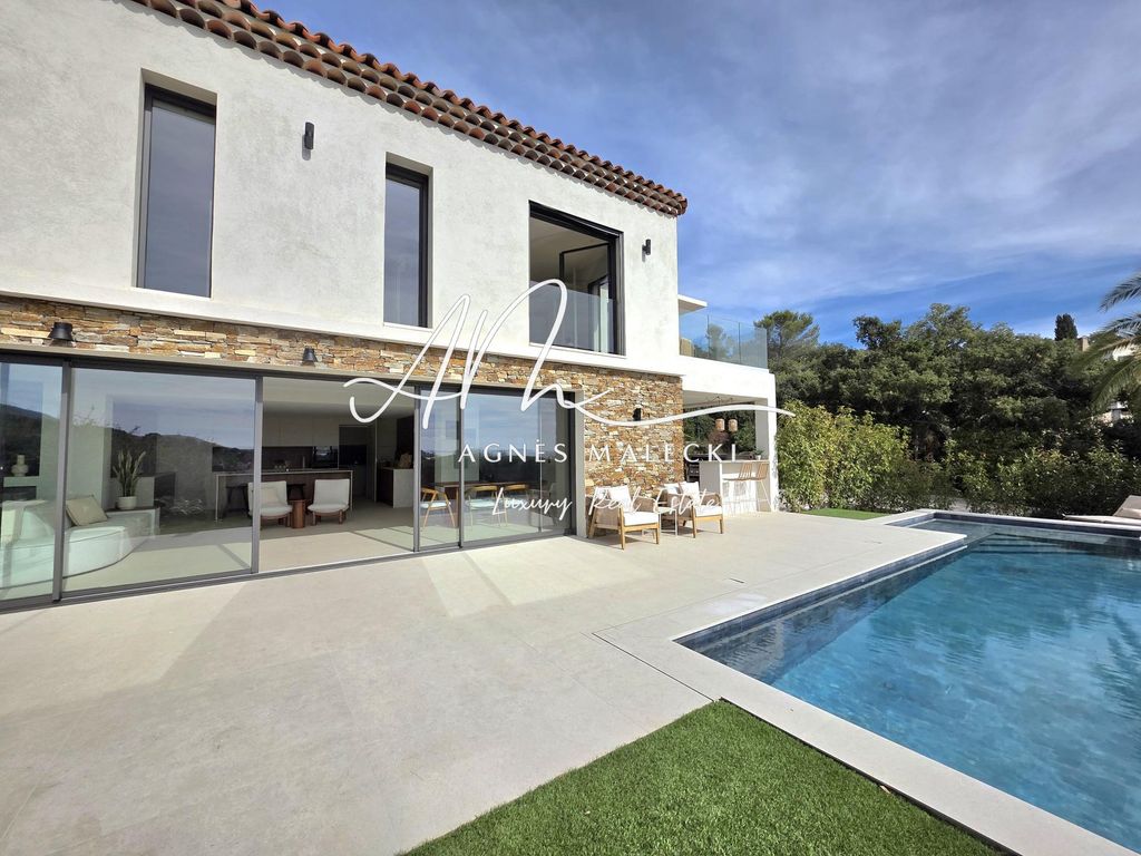 Property photo 1 of 16 Exceptional Villa - Very High-End Renovation In La Croix Valmer