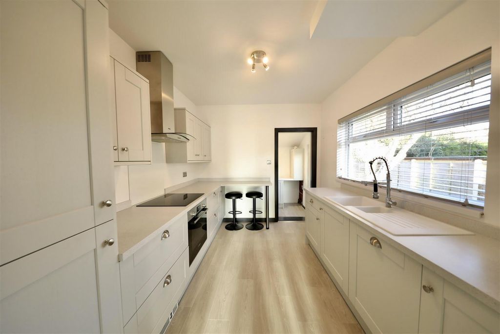 Property photo 2 of 22 l2Bi7Ifo60-Zdvizxbrb7G.Jpg