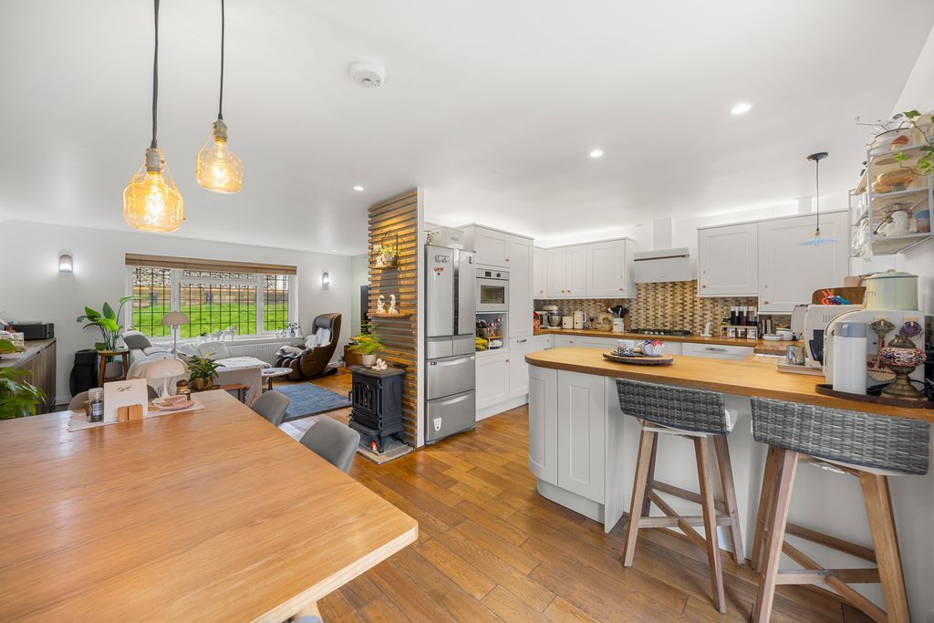 Property photo 2 of 22 Photo 10