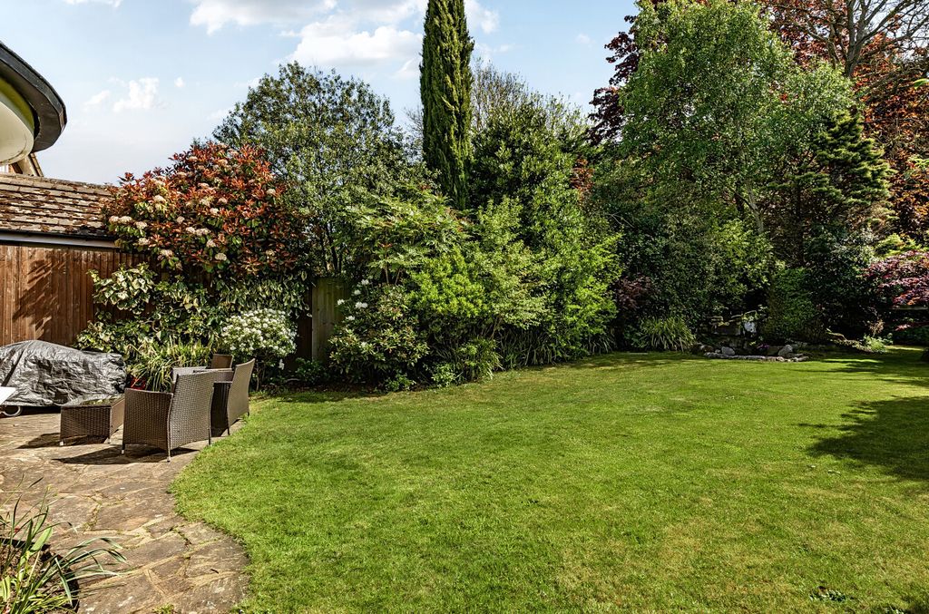 Additional image 6 of 4 bed detached house for saleWalden Avenue, Arborfield, Reading, Berkshire RG2