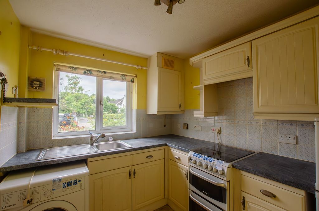 Property photo 3 of 9 12 Cherry Tree Close - Tps Bodmin 01208 74182-2