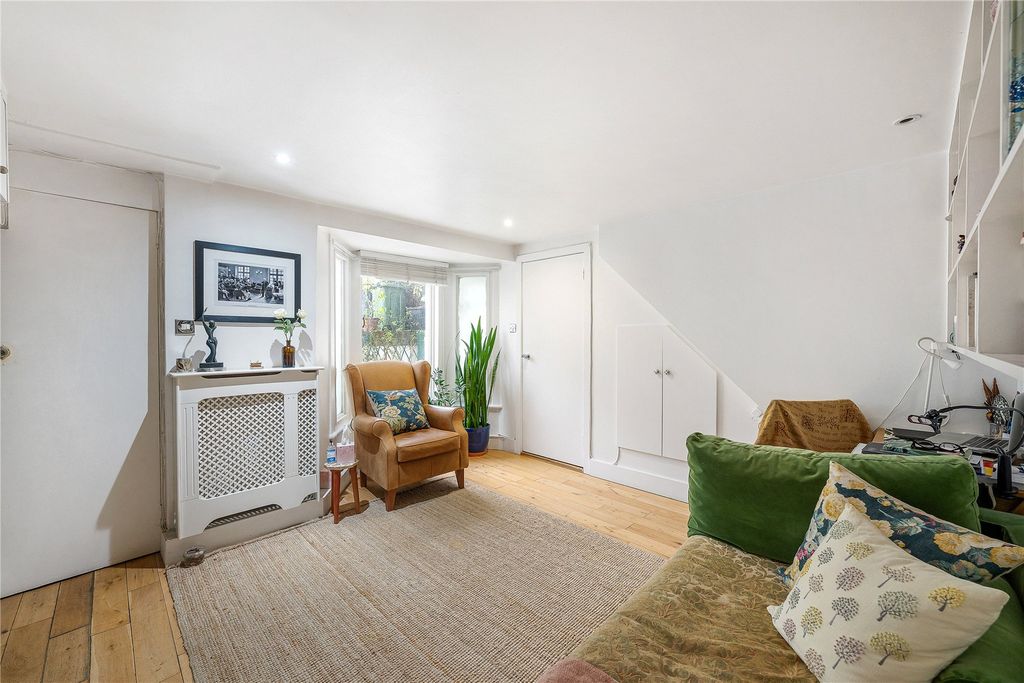 Property photo 3 of 18 Picture No. 06