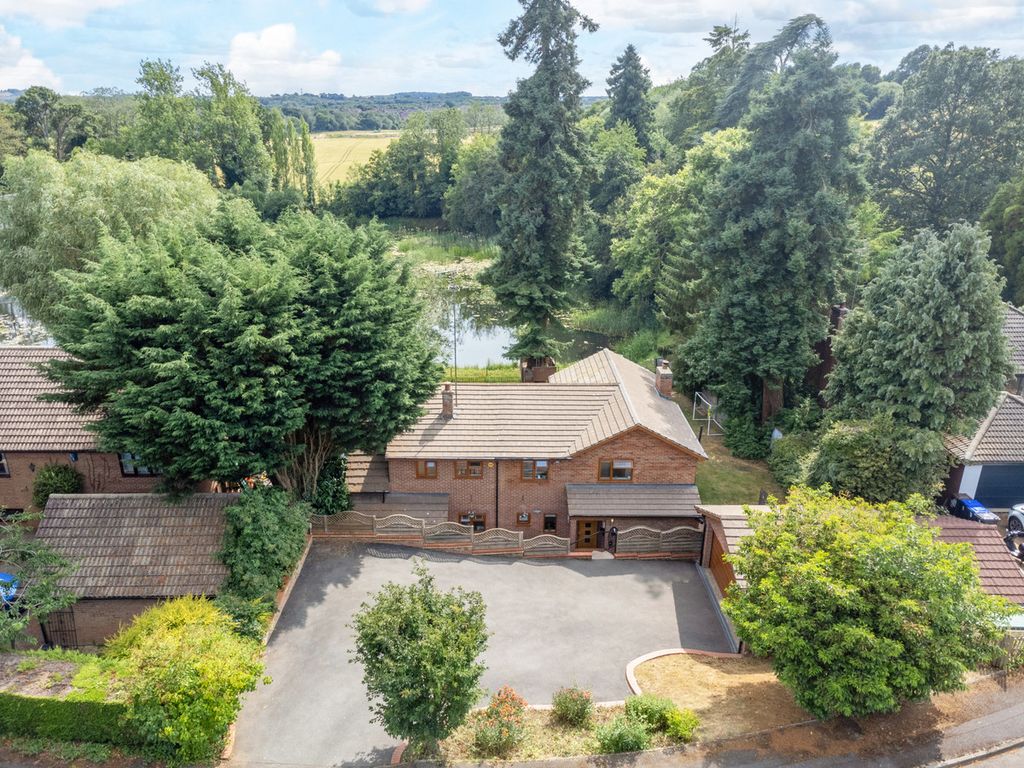 Property photo 1 of 30