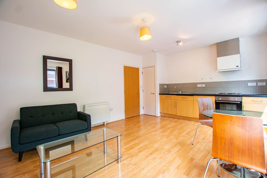 Property photo 2 of 6