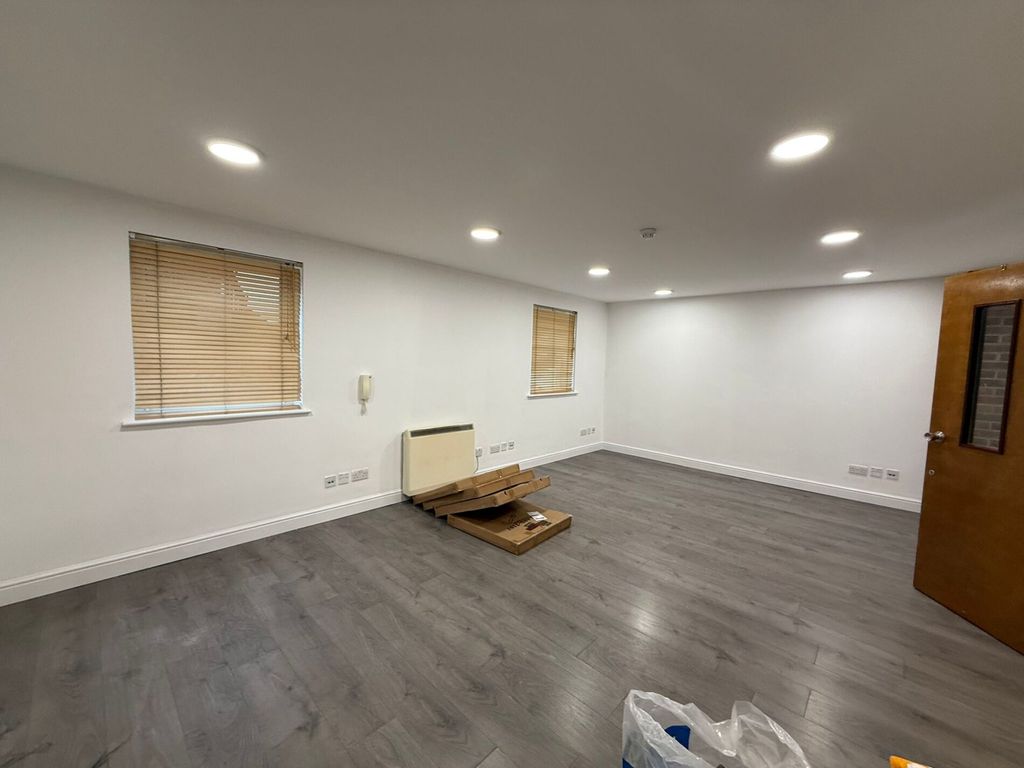 Property photo 2 of 4