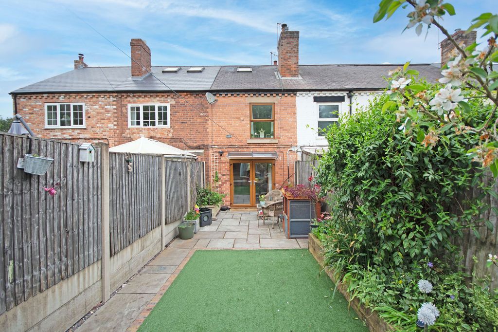 Property photo 2 of 19