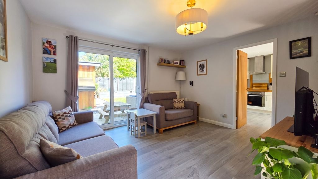 Property photo 3 of 15 5137204