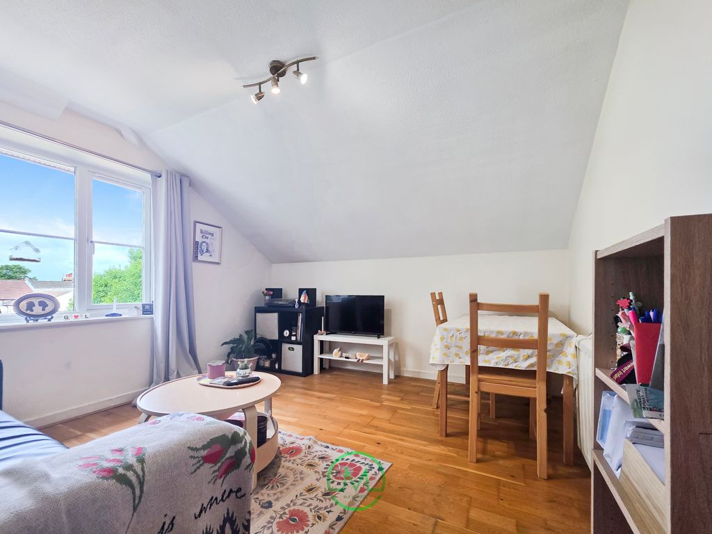 Property photo 1 of 9 Stunning One Bedroom Flat