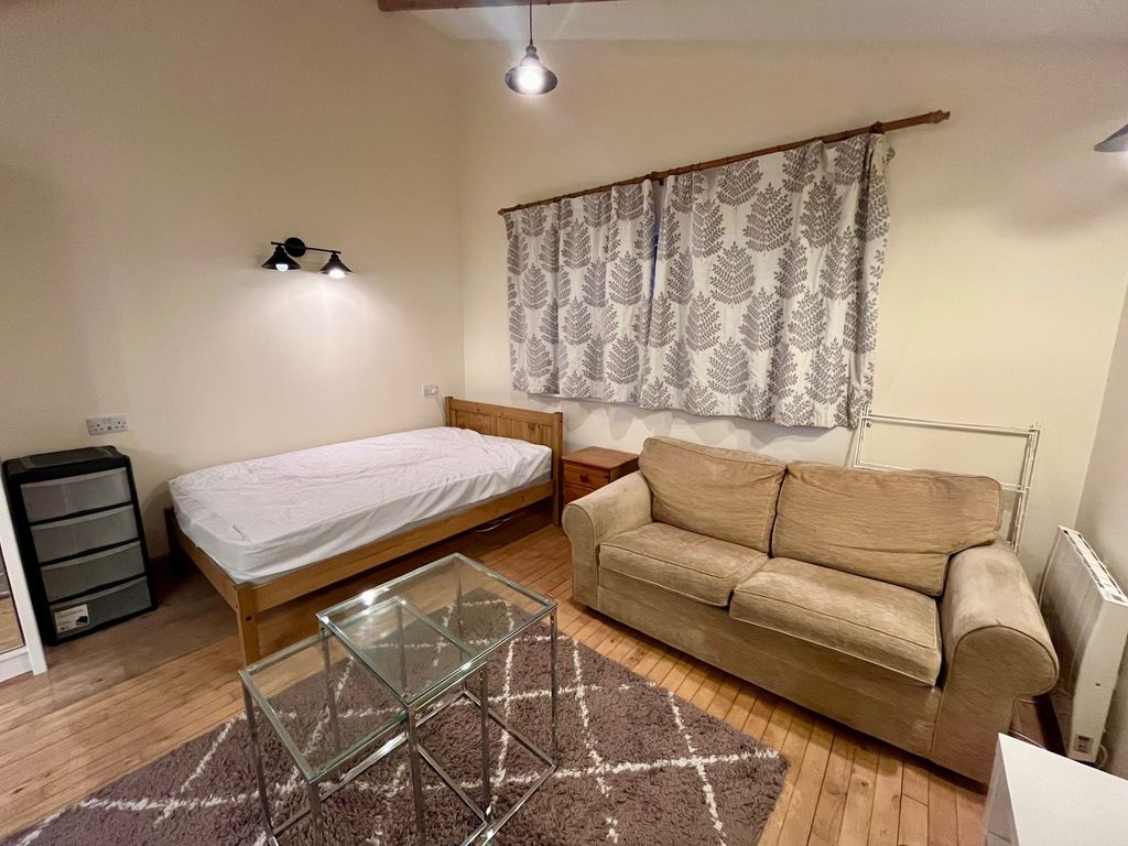 Property photo 1 of 8 Thumbnail_Img_3314