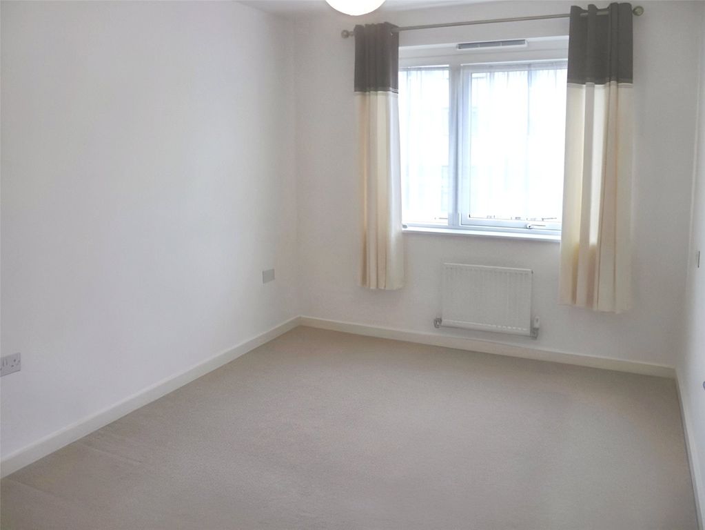 Property photo 2 of 9 Picture No. 13