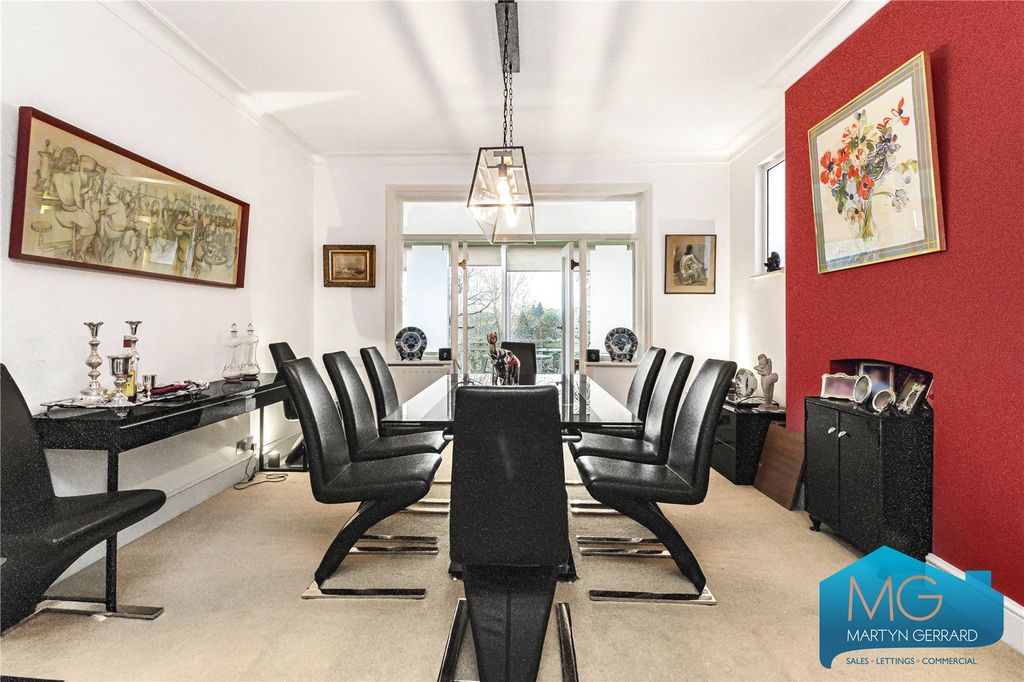 Property photo 3 of 24 Picture No. 18