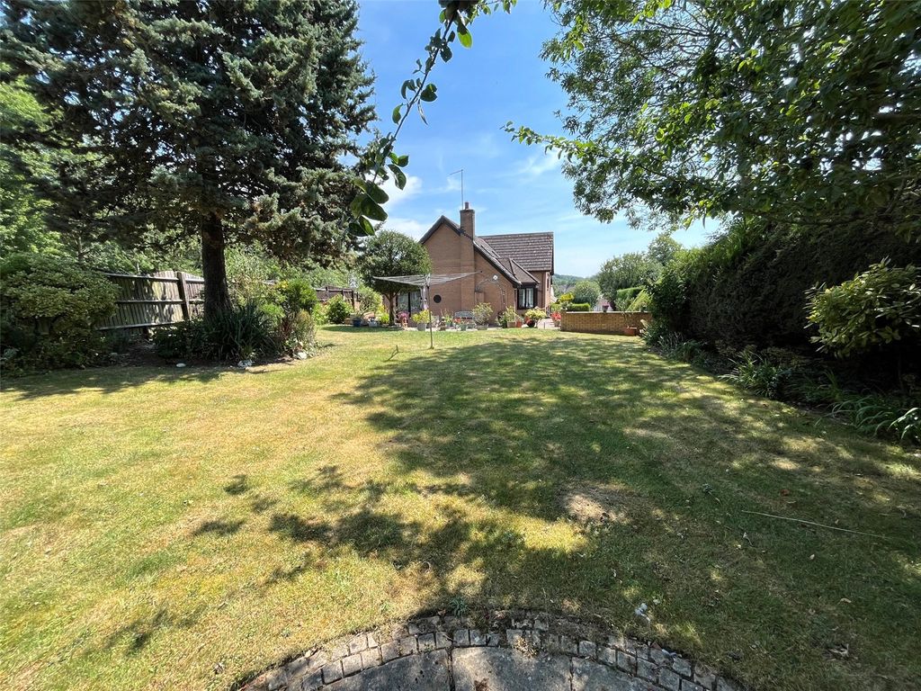 Property photo 2 of 38 Picture No. 02