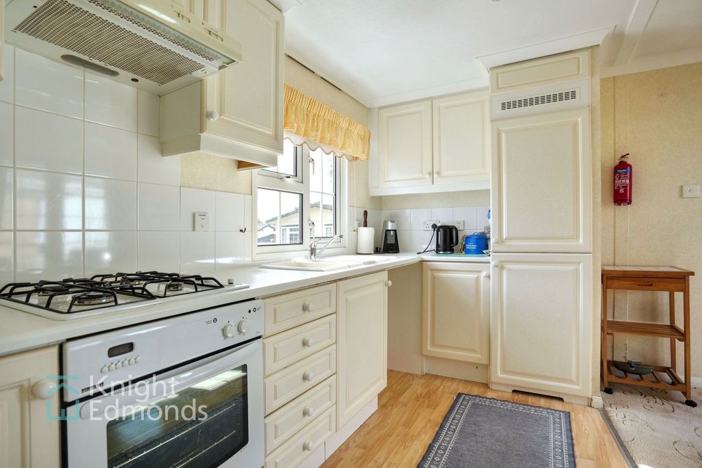 Property photo 1 of 12 Kitchen