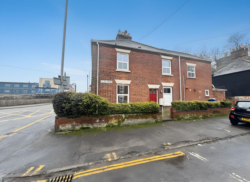 Property photo 1 of 11 Image