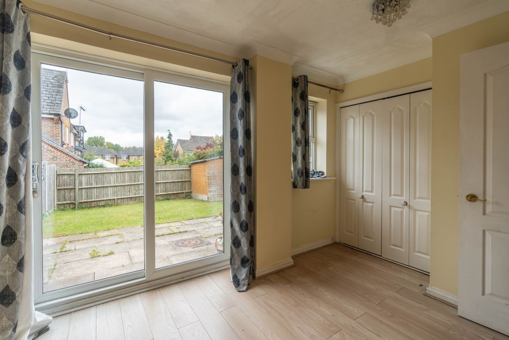 Property photo 3 of 36