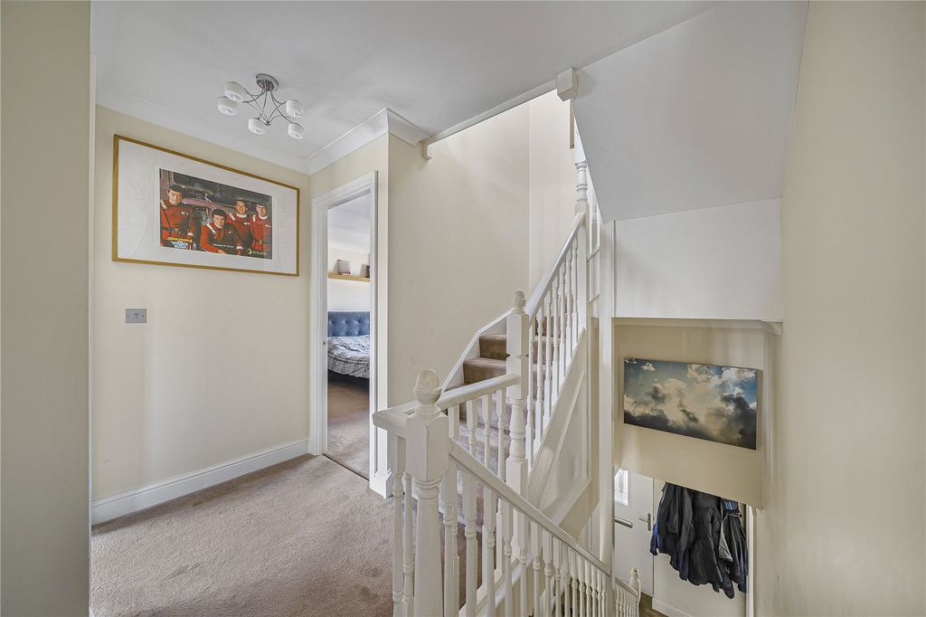 Additional image 52 of 5 bed detached house for saleCortland Close, Crayford, Kent DA1