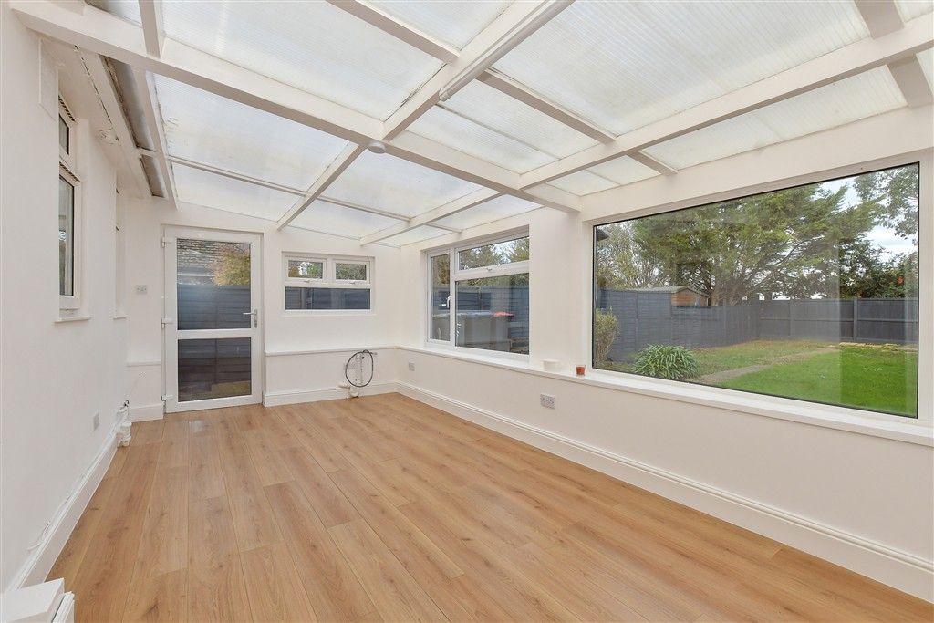 Property photo 3 of 16 Conservatory