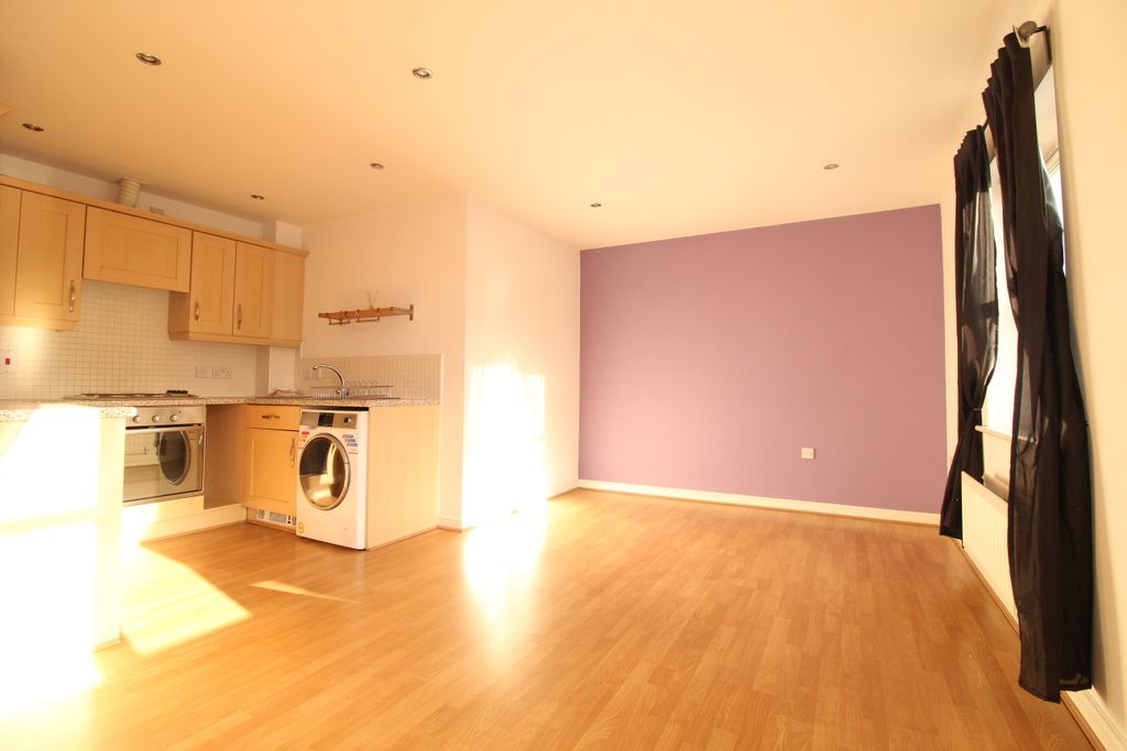 Property photo 2 of 8