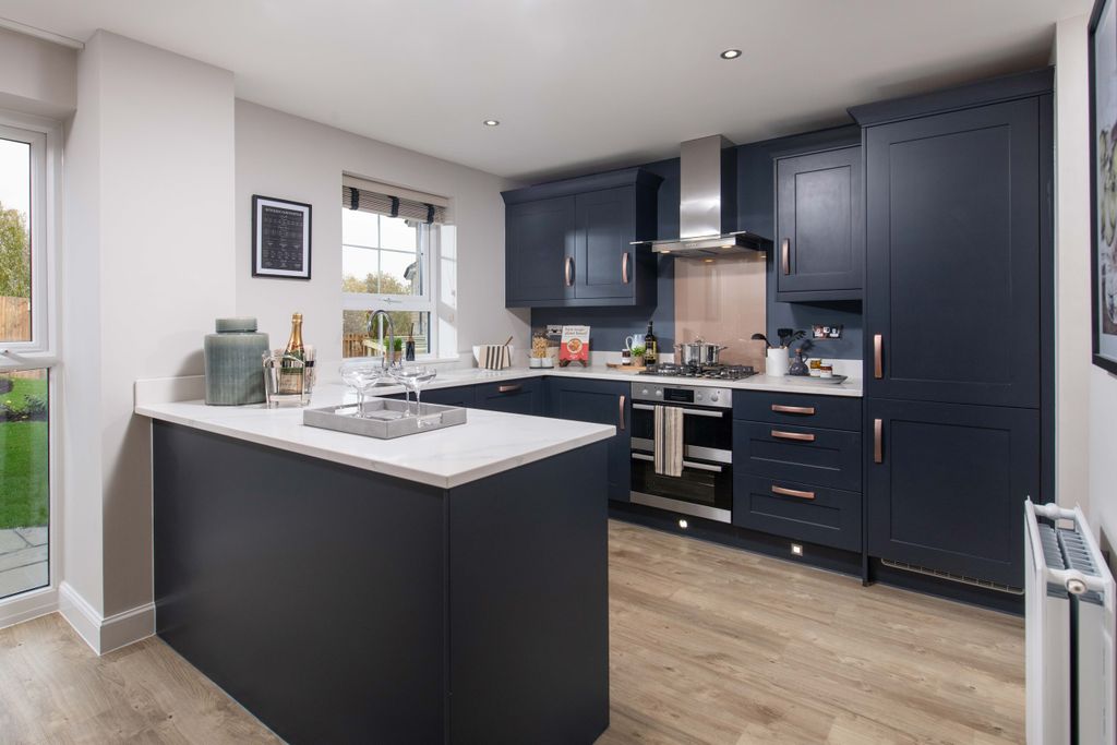 Property photo 1 of 10 Bar Yw Wadsworth Gardens Radleigh – Kitchen Diner