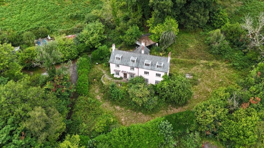 Property photo 1 of 25
