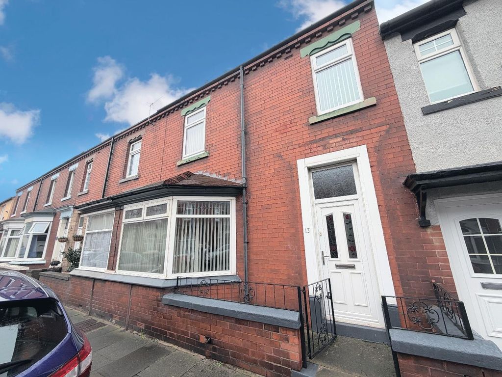 Property photo 1 of 13 Front