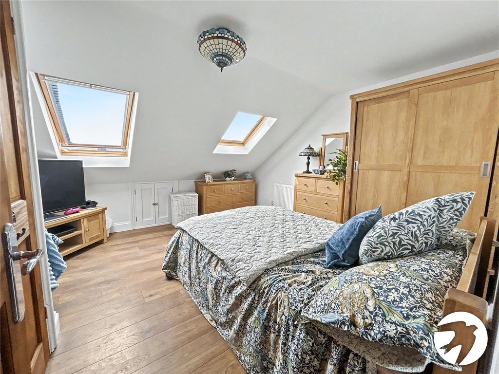 Property photo 3 of 31 Picture No. 02