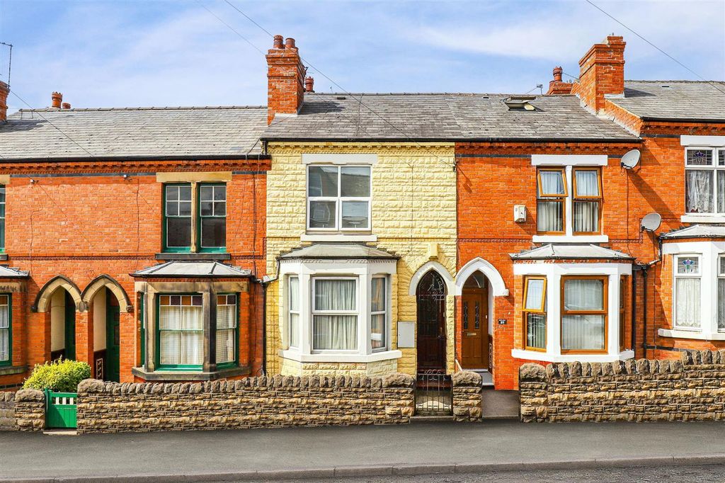 Property photo 1 of 18