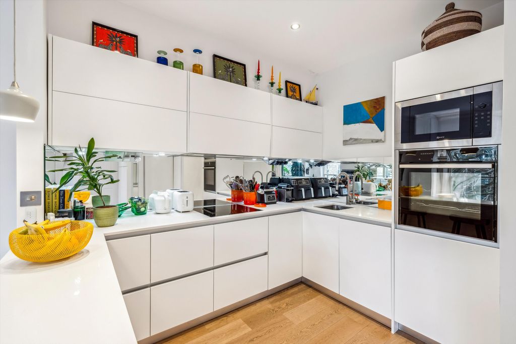 Property photo 2 of 11 Image