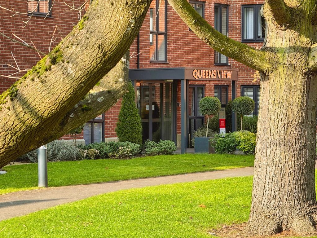 Property photo 2 of 15 Outside