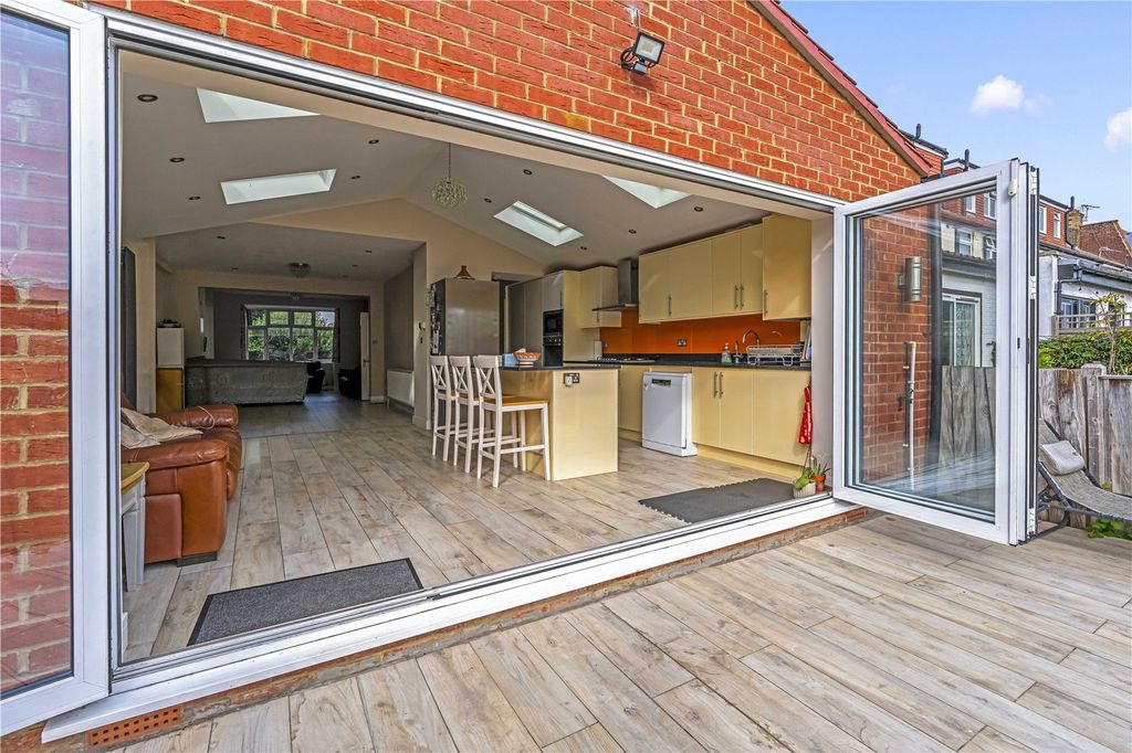 Property photo 3 of 14 Picture No. 25