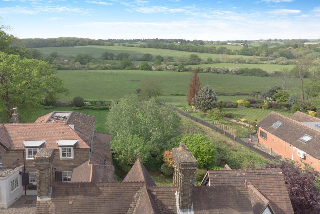 Property photo 2 of 21 Picture No. 22